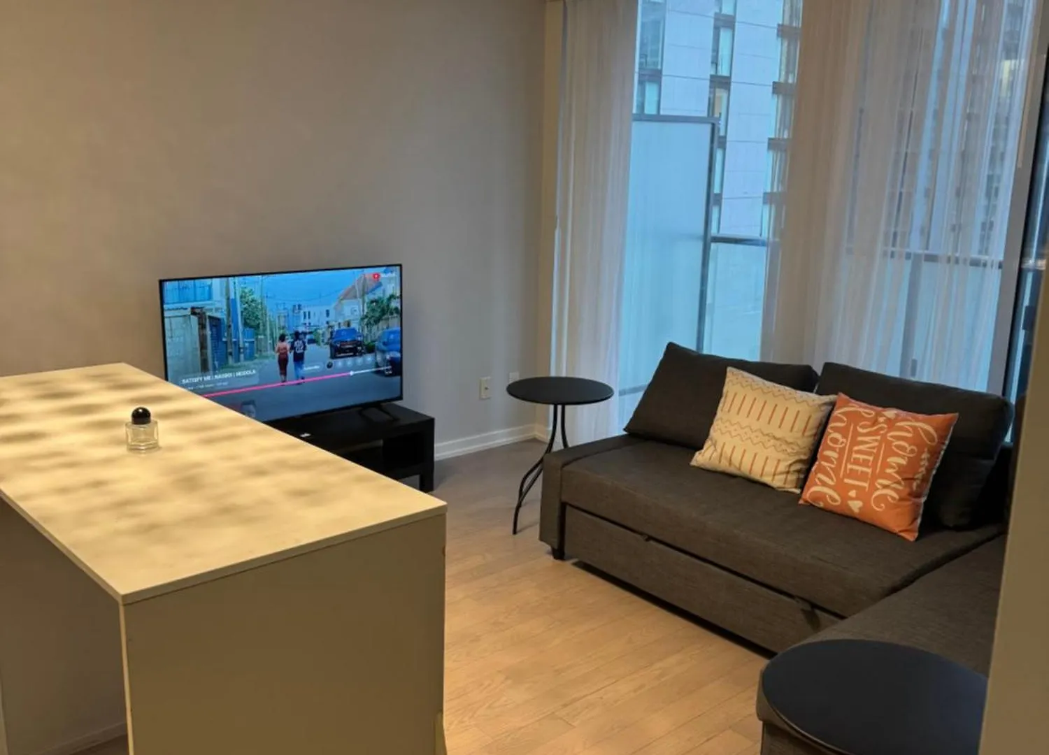 Cozy 1 Bedroom Downtown Apartment Toronto